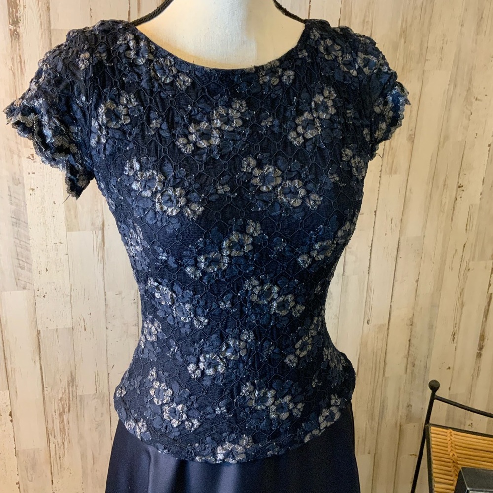 Js Collection Formal Gown. Size 6. - image 2